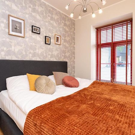 Stylish Apartment With Parking In Telliskivi Tallinn Exterior photo