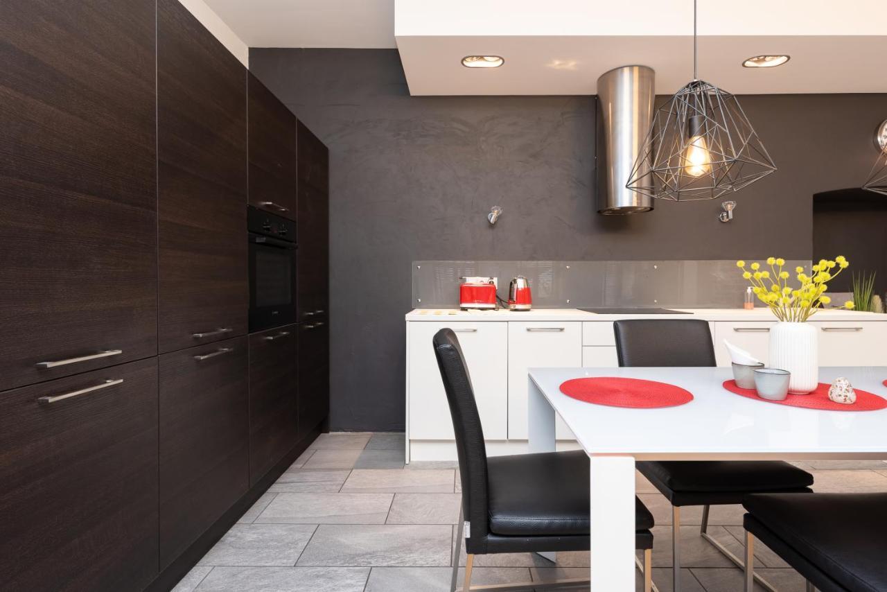 Stylish Apartment With Parking In Telliskivi Tallinn Exterior photo