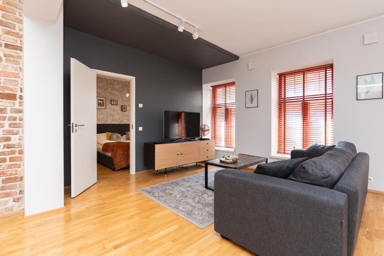 Stylish Apartment With Parking In Telliskivi Tallinn Exterior photo