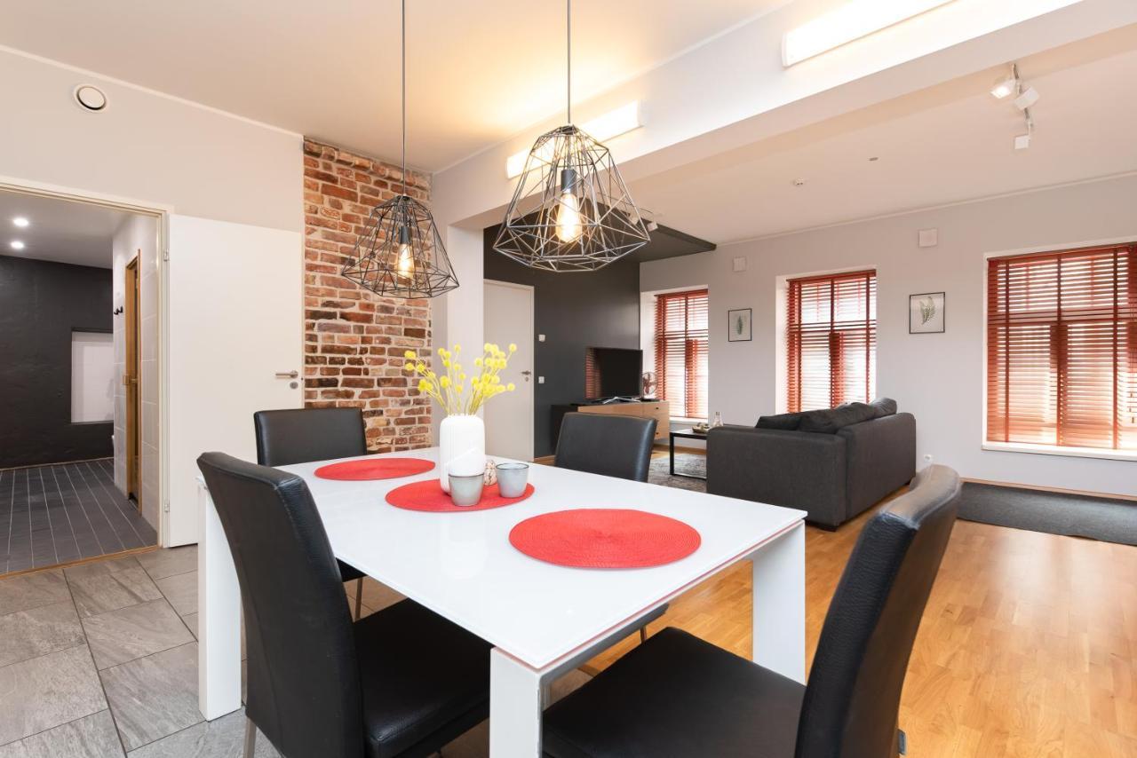 Stylish Apartment With Parking In Telliskivi Tallinn Exterior photo